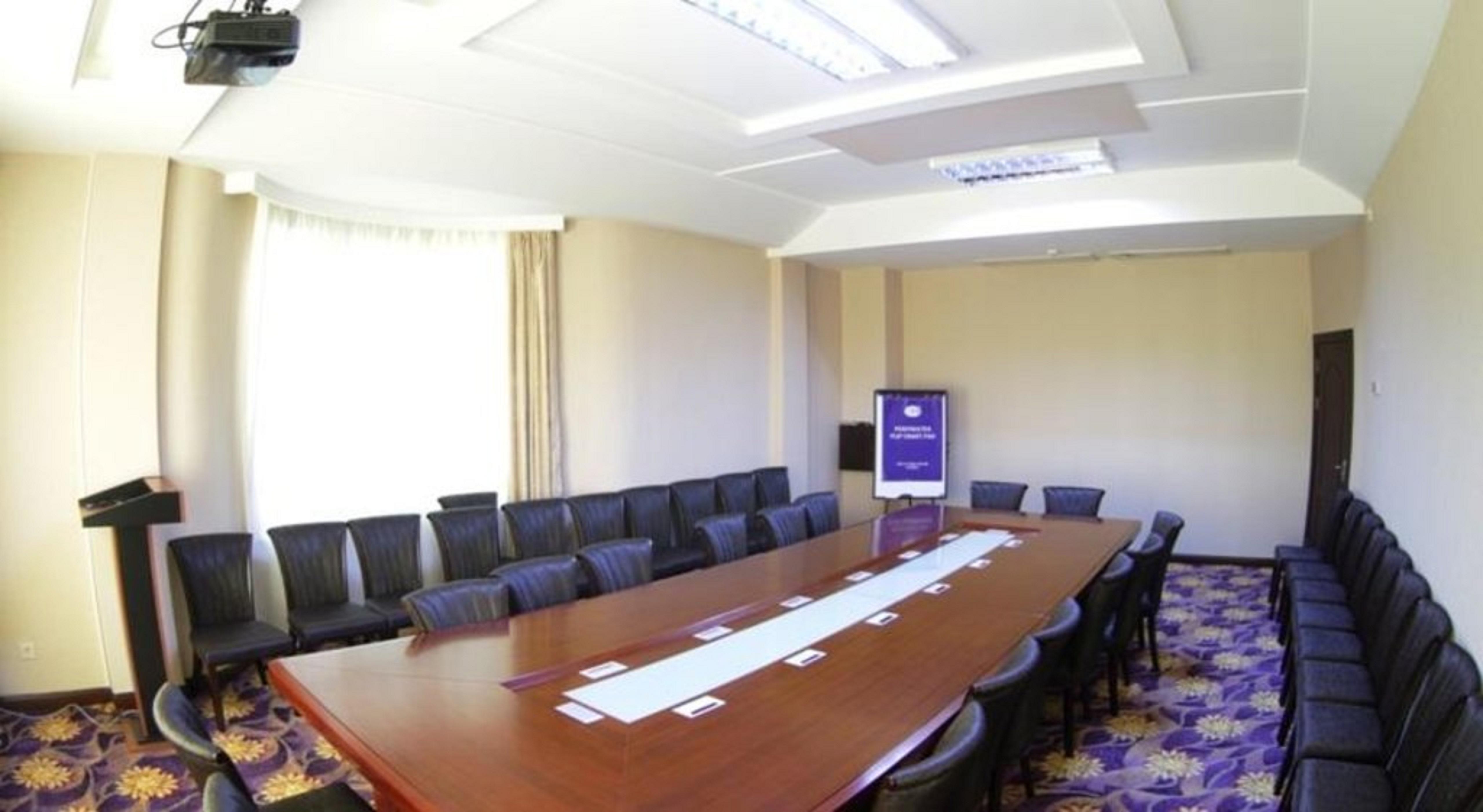 Safran Hotel Bakoe Buitenkant foto