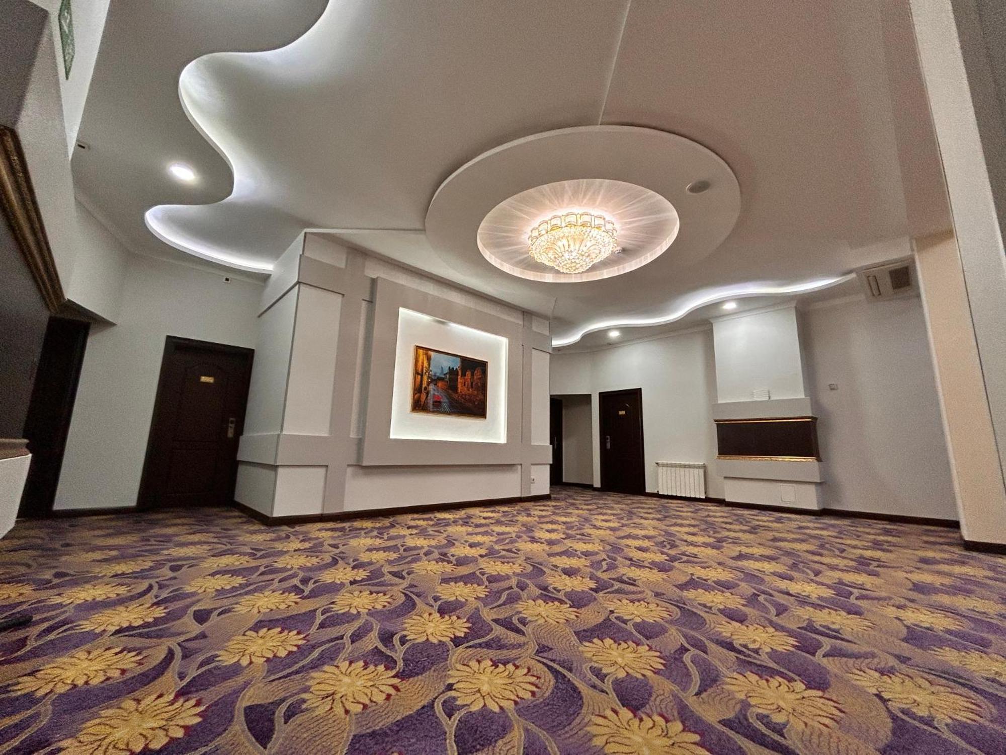 Safran Hotel Bakoe Buitenkant foto