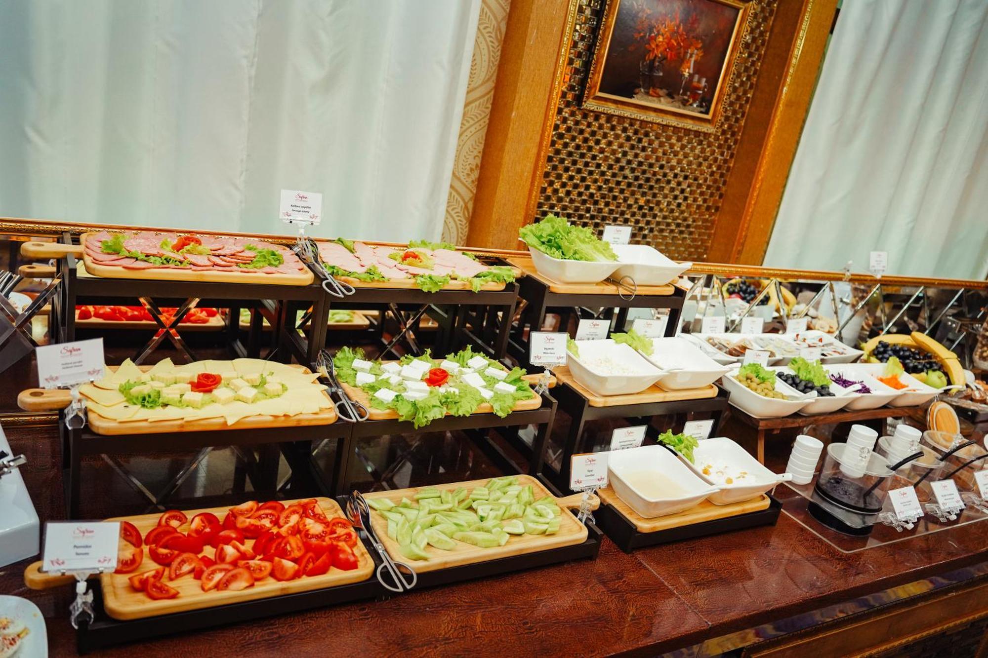 Safran Hotel Bakoe Buitenkant foto