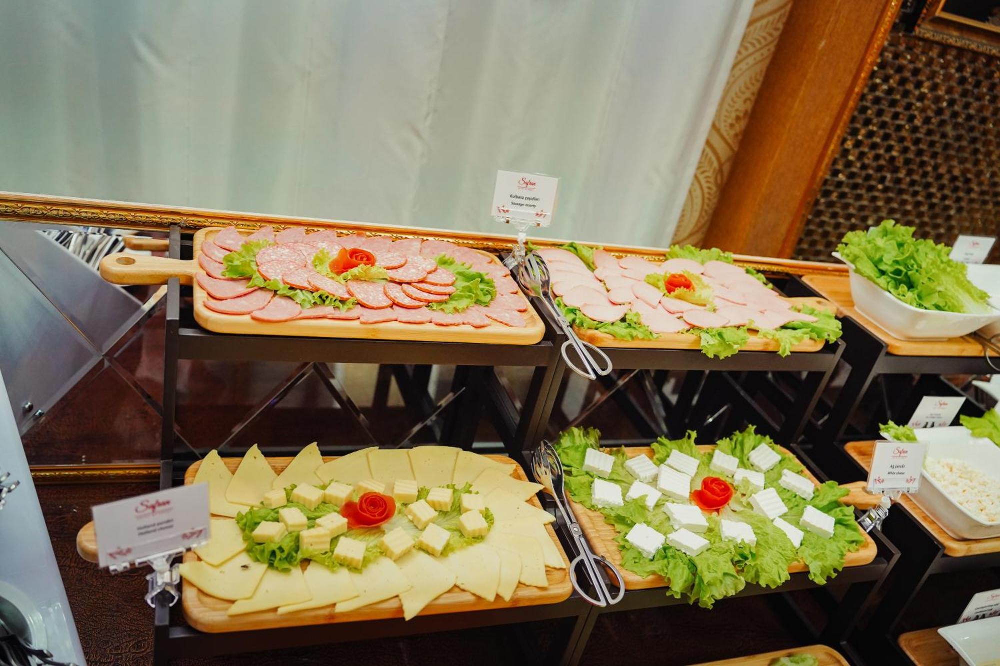 Safran Hotel Bakoe Buitenkant foto