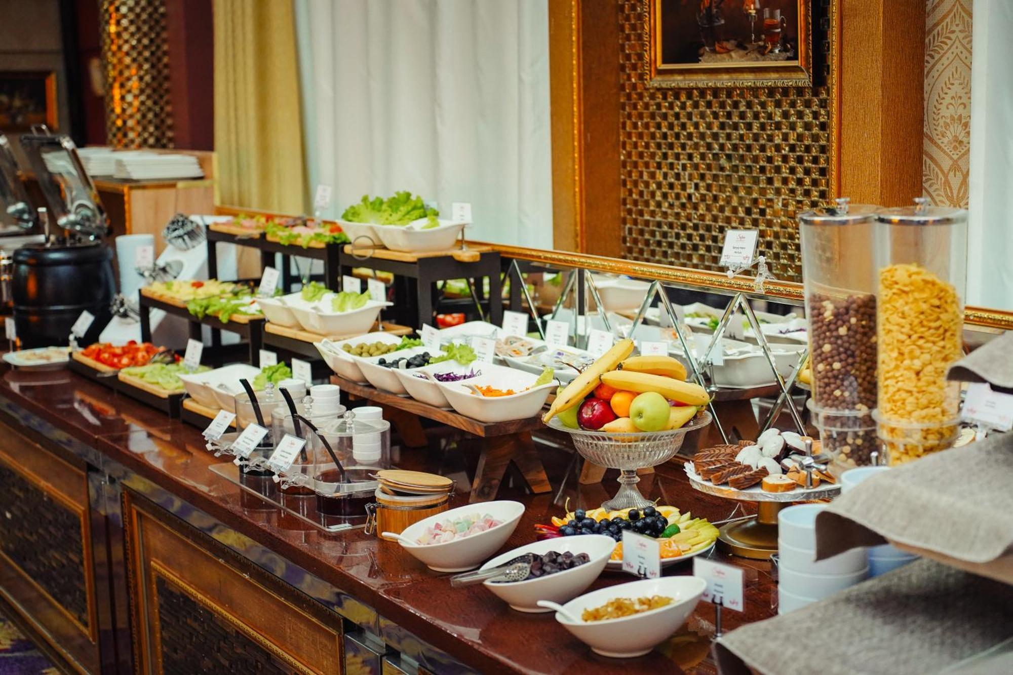 Safran Hotel Bakoe Buitenkant foto