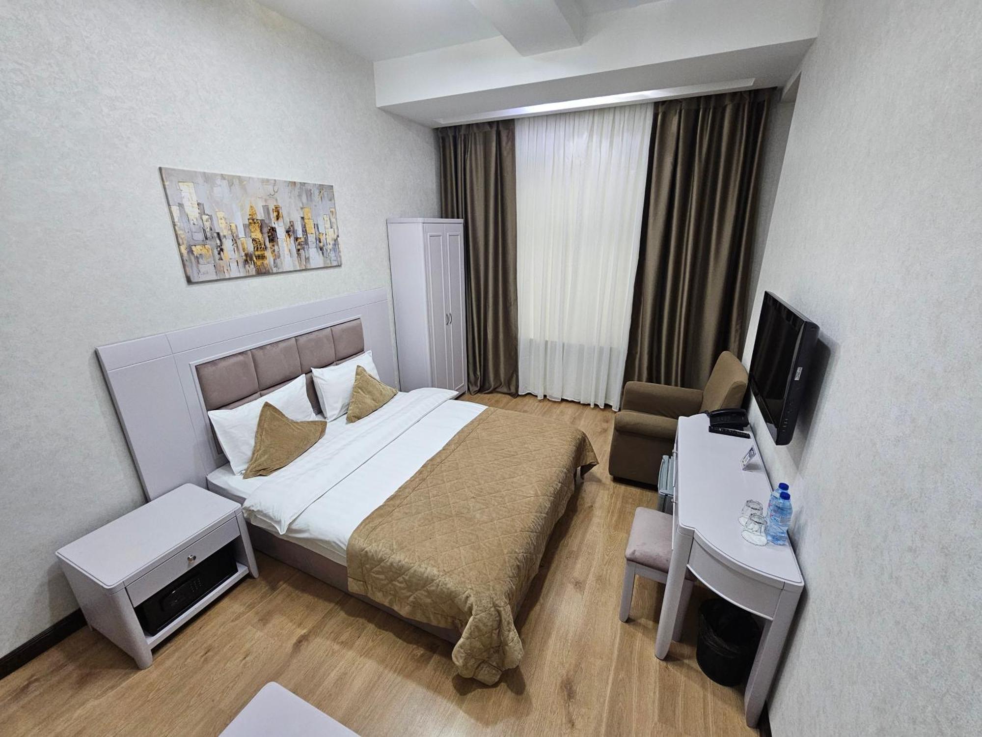 Safran Hotel Bakoe Buitenkant foto