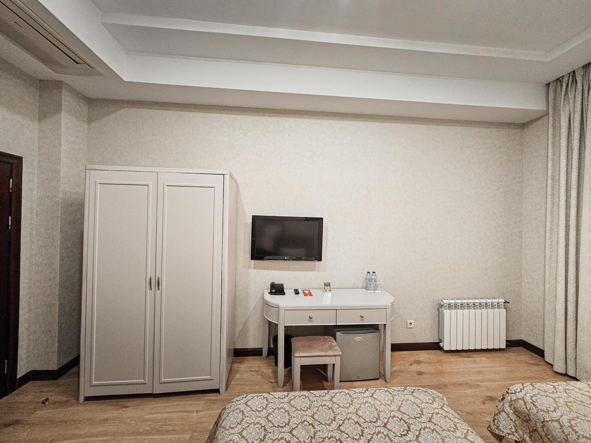 Safran Hotel Bakoe Buitenkant foto